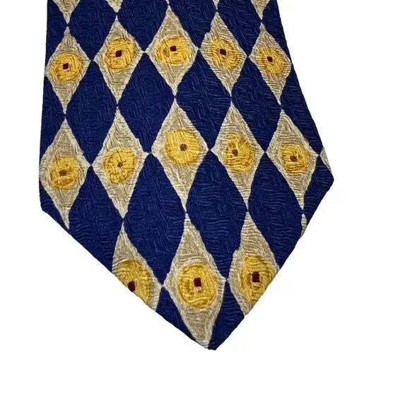 Club Room Tie, Royal Blue Yellow Diamond Argyle pattern, 100% imported silk - Picture 3 of 11
